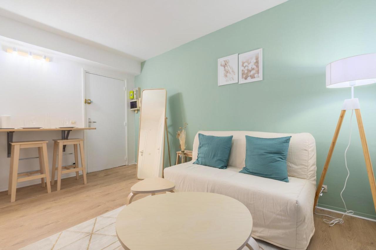 Lille Hypercentre - Beautiful Apartment For 2 Person ! エクステリア 写真